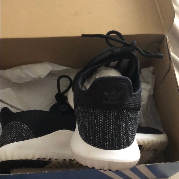 adidas Tubular - Picture 3 of 3